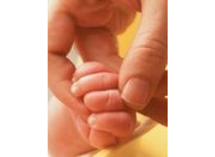 mano di una neonato mano di una neonato